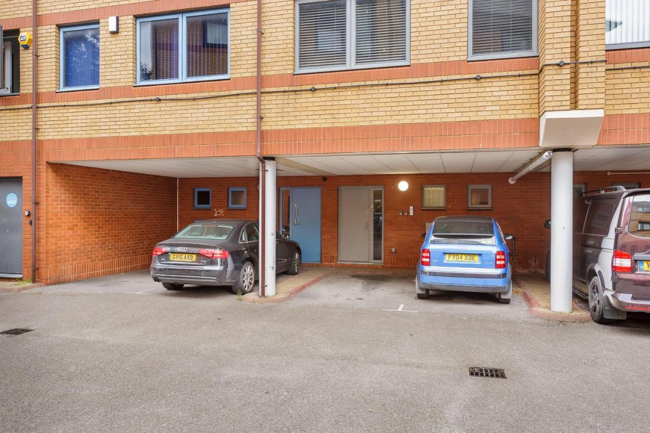 Sovereign Gate - 2 Double Bedroom Apartment In Portsmouth City Centre 外观 照片
